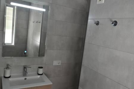 מאלגה Apartment At The Beach -La Malagueta-Free Parking- מראה חיצוני תמונה